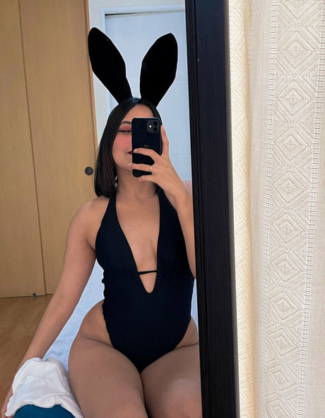 honeyrashell beautiful pornstar photo