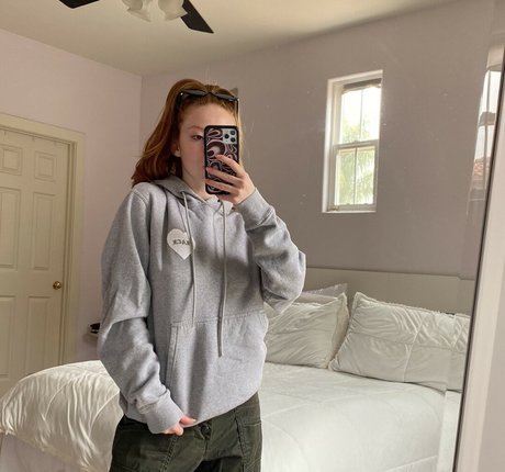 Francesca Capaldi nice actress img