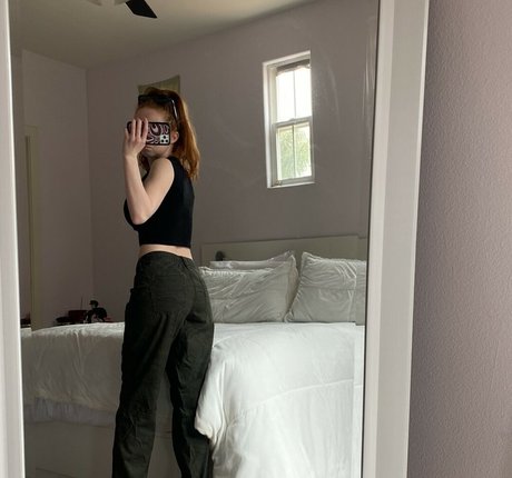 Francesca Capaldi perfect model picture