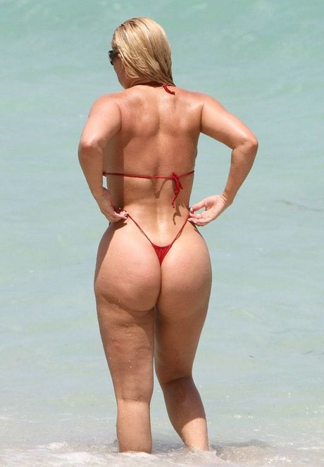 Nicole Coco Austin exclusive actress pic