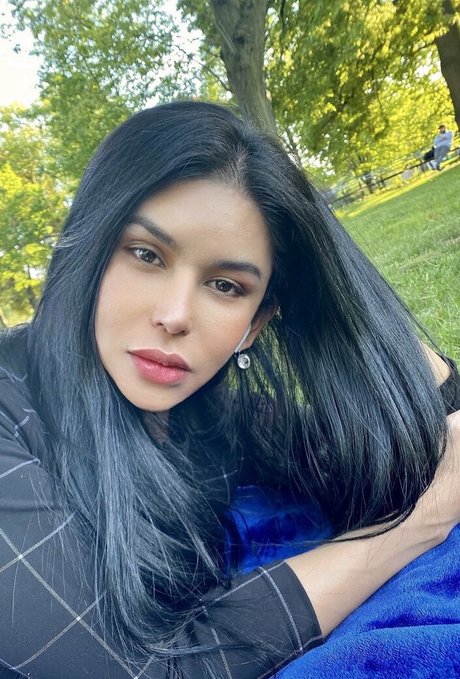 exoticfoxyanastasia nudes model images