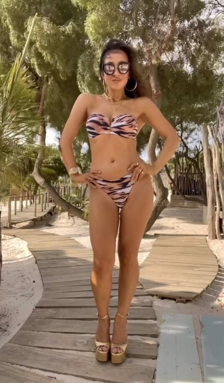 Myleene Klass star naked image