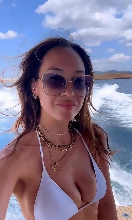 Myleene Klass star perfect photo