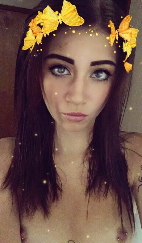 Shaynaivxx erotic pornstar archive