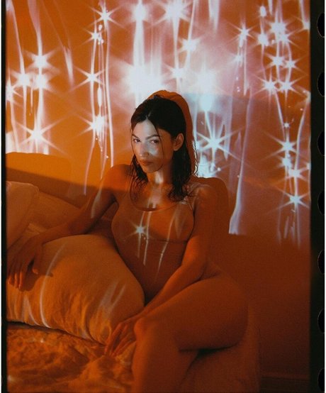 Ursula Corbero nudes model image