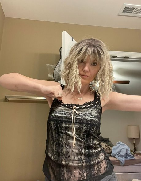 dancingdreamer model naked pics
