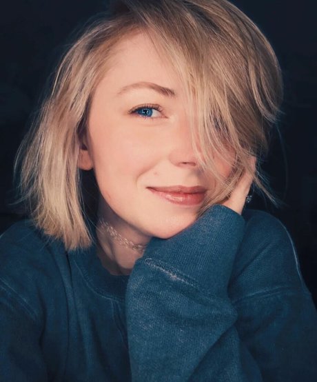 Missclick Gaming hot pornstar picture