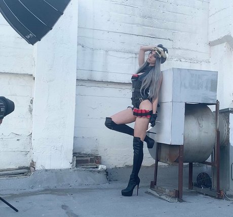 Fasffy erotic actress pics