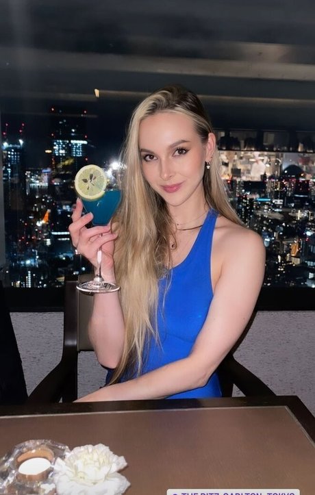 Fasffy nudes model images