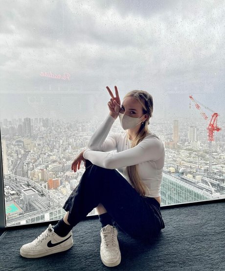 Fasffy pornographic model pic