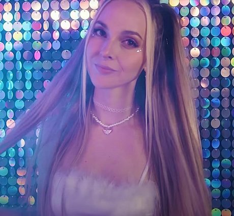 Fasffy adult actress picture