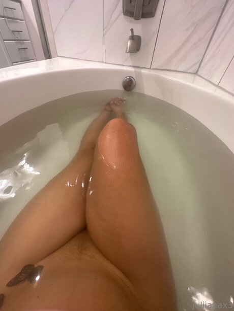 yell0wp0rntapez model sex photo