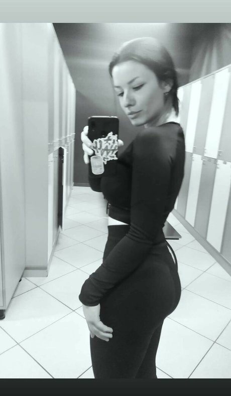 innervus nudes actress pictures