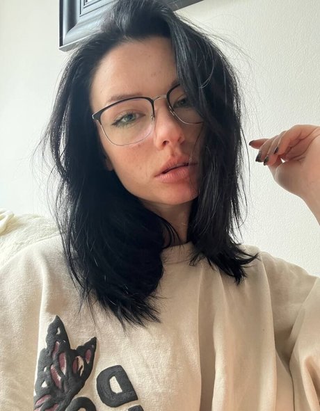 innervus hot pornstar images