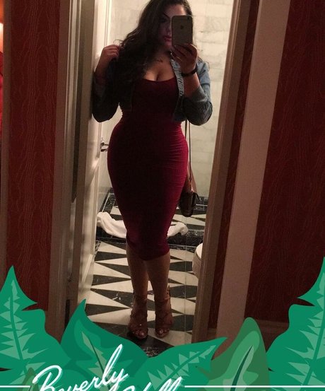 iloveteniah sexy pornstar image