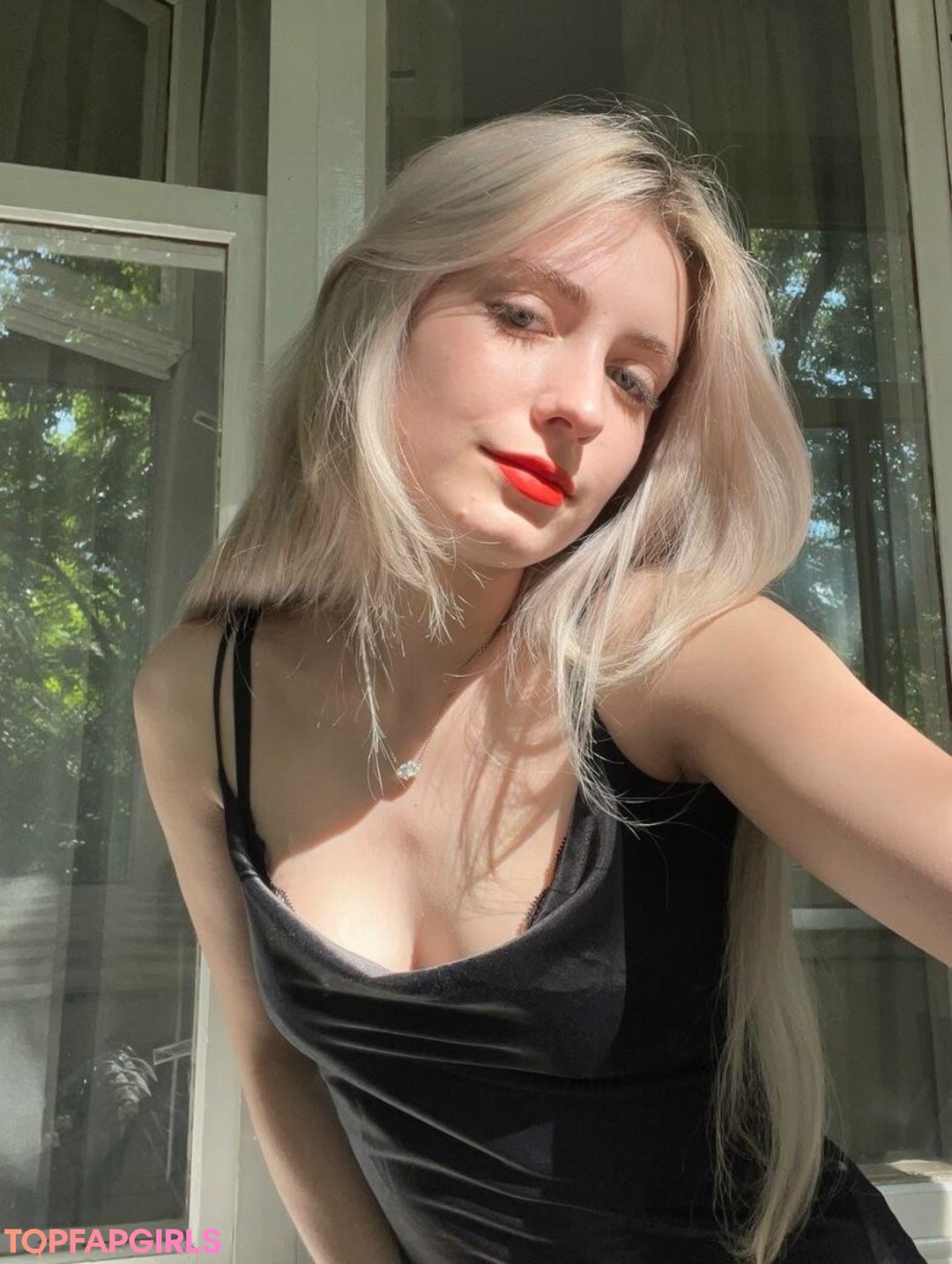 aliceinwonderland xo free star photos