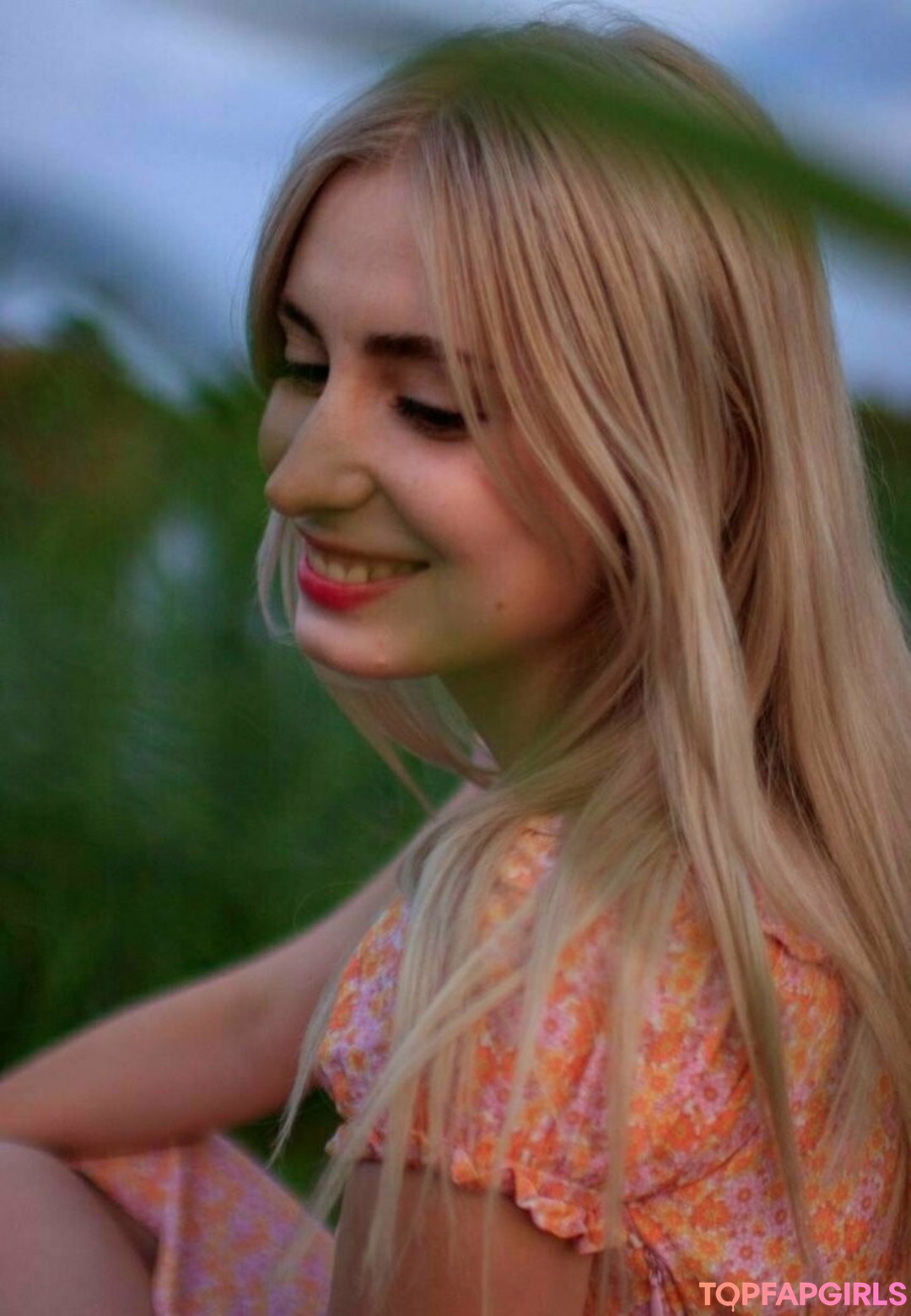 aliceinwonderland xo nudes actress photo