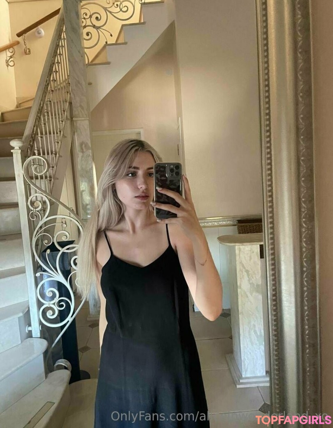 milf pantyhose onlyfans art nude pics