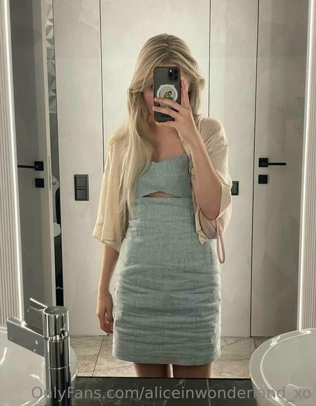 aliceinwonderland xo beautiful pornstar pic