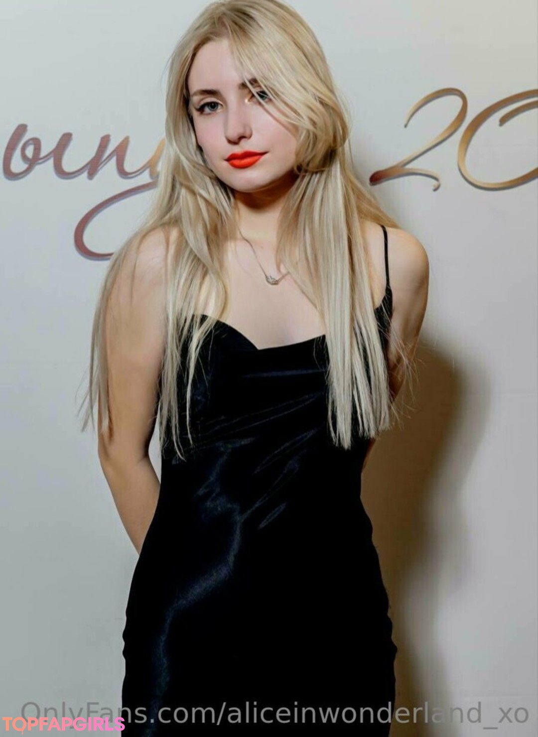 aliceinwonderland xo model nude archive