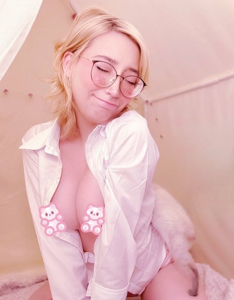Prim Taylor model exclusive gallery