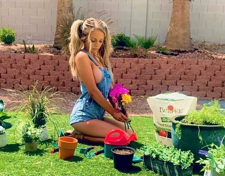 charlierose x model erotic pics