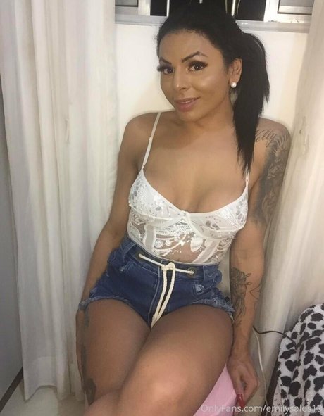 emilysales19 high quality pornstar picture