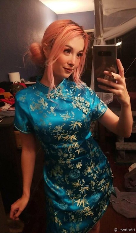 lewdoart model exclusive image