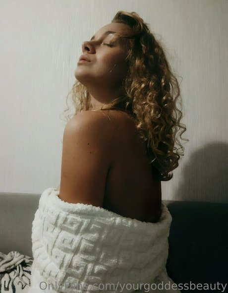 beautygodess adult model image