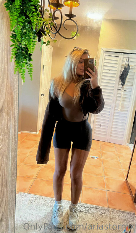 ariastormx best model gallery