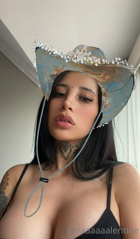 iamvaleeentine hd pornstar img