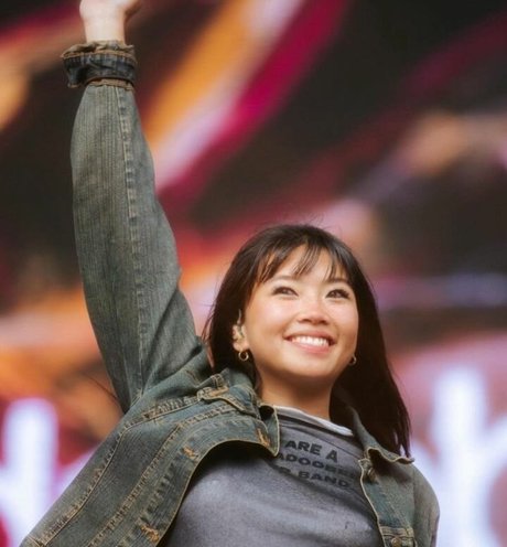 Radvxz nude actress picture