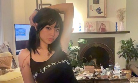 Radvxz sexy actress gallery