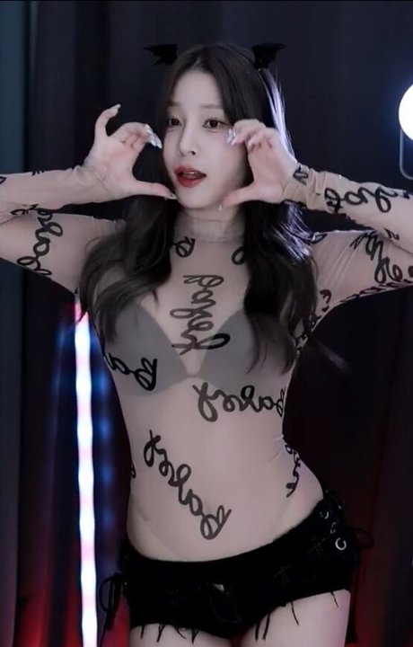 Haruzzxng erotic star image