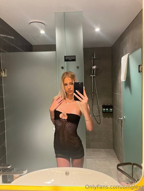 Omglexi erotic star photos