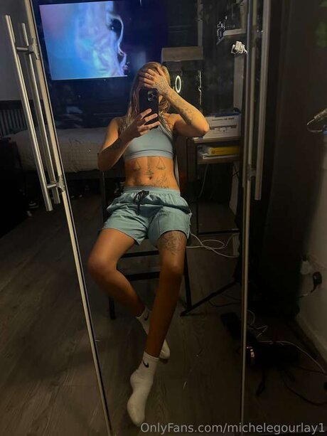 Michelegourlay1 naked star img