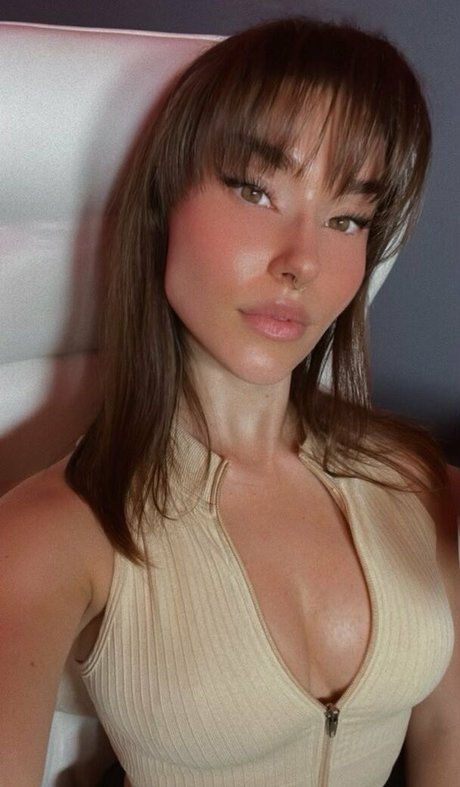 CallHerMara star naked galleries