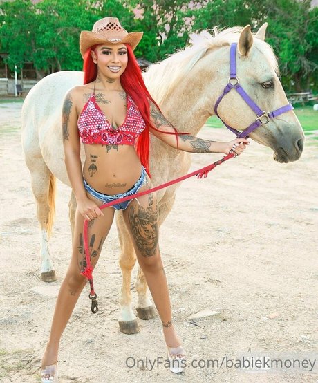 babiekmoney nude star pictures