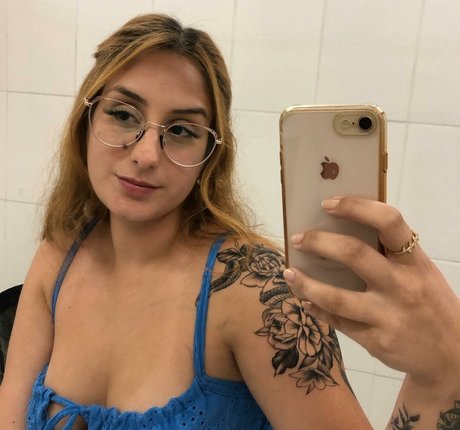 Lary Nascimento sexy model photos