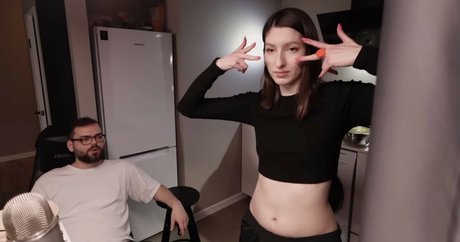Aloona Larionova perfect model picture