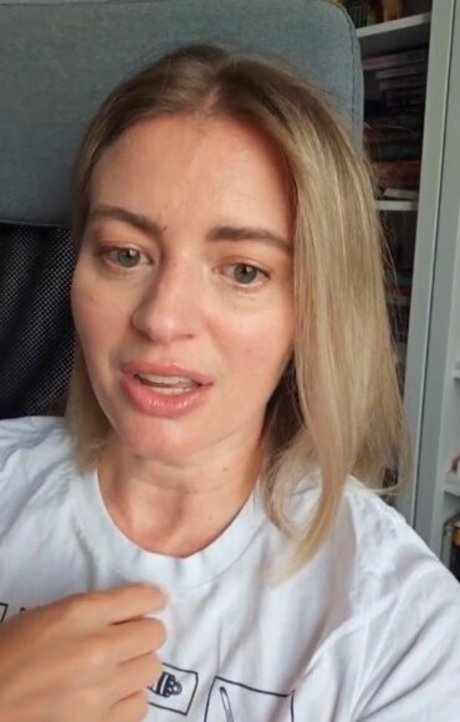 Elyse Willems model xxx gallery