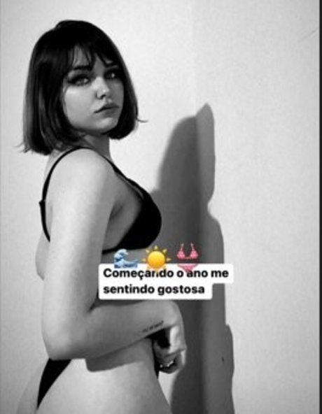 Larissinharp erotic pornstar photos