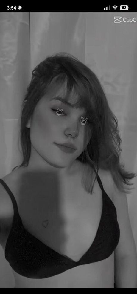 Larissinharp best model picture