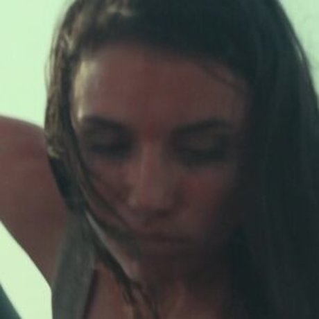 Grace Caroline Currey model top pic