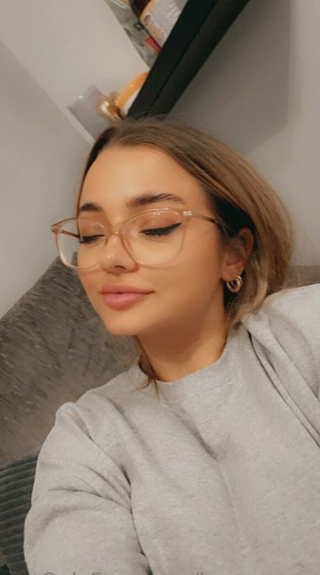 Lana maee model pornographic photo