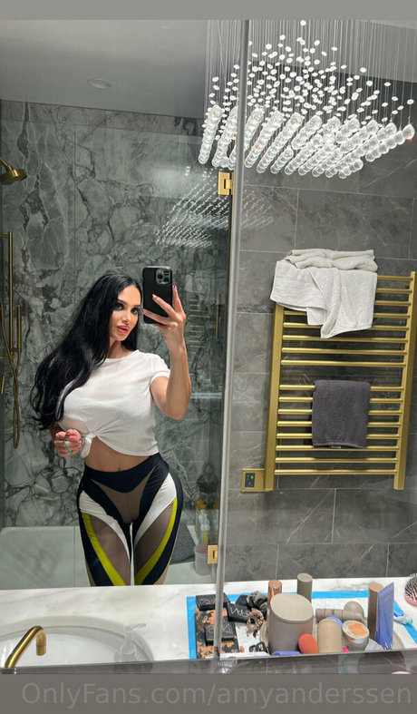 amyanderssen art actress photo