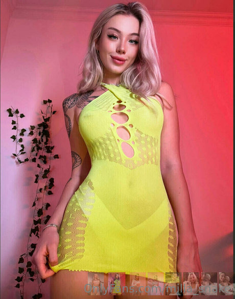 milla snake beautiful model galleries