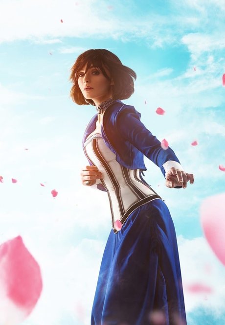 Sophie Katssby star exclusive photos