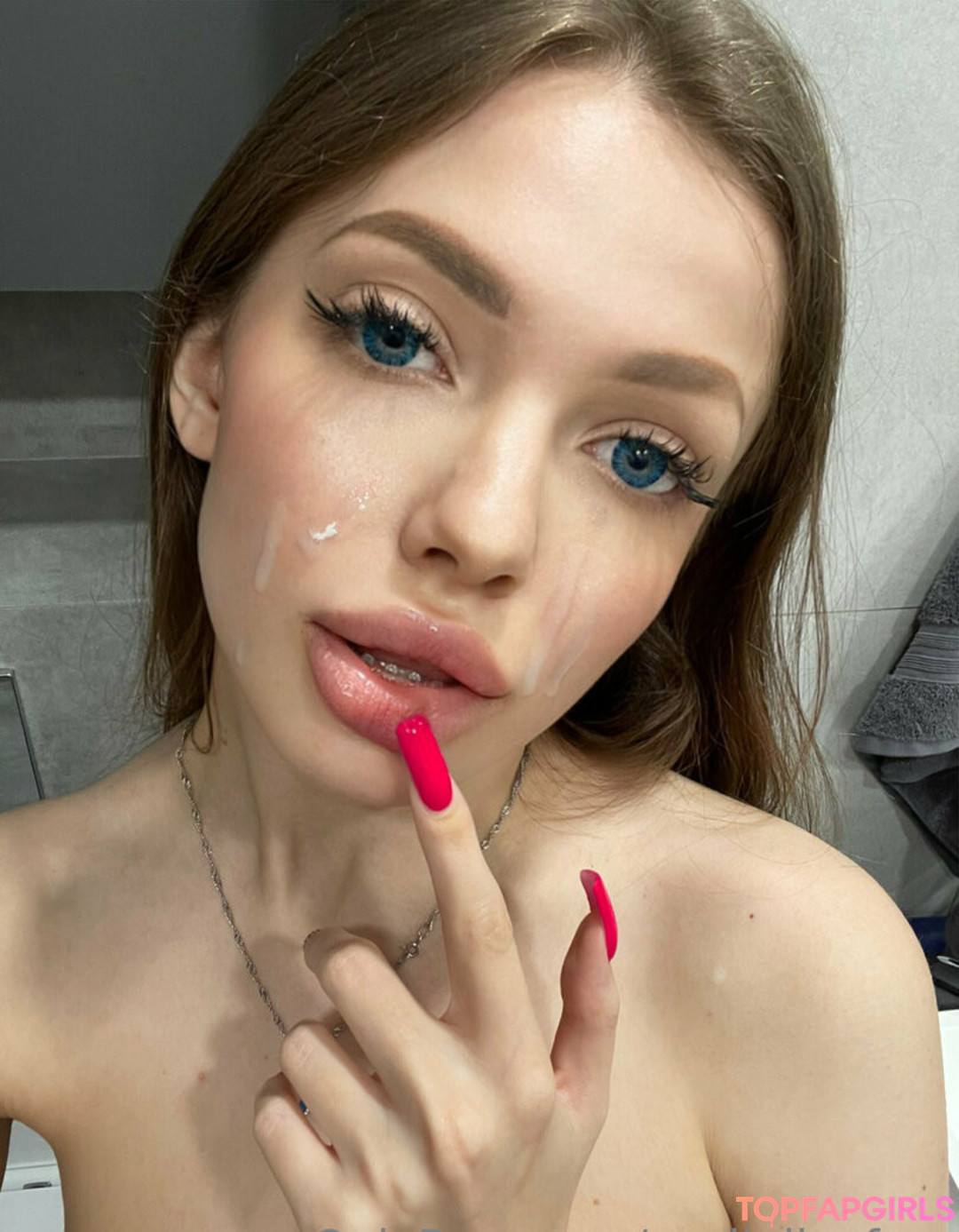 caylinlivefree perfect model photos