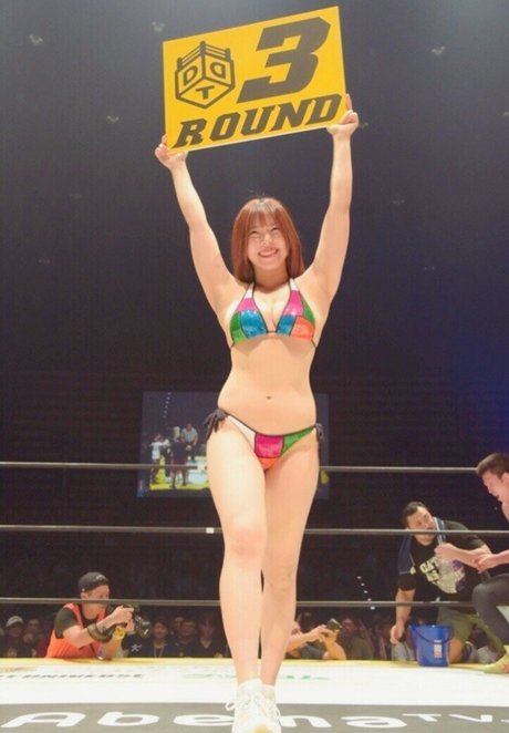 Mina Shirakawa erotic actress gallery